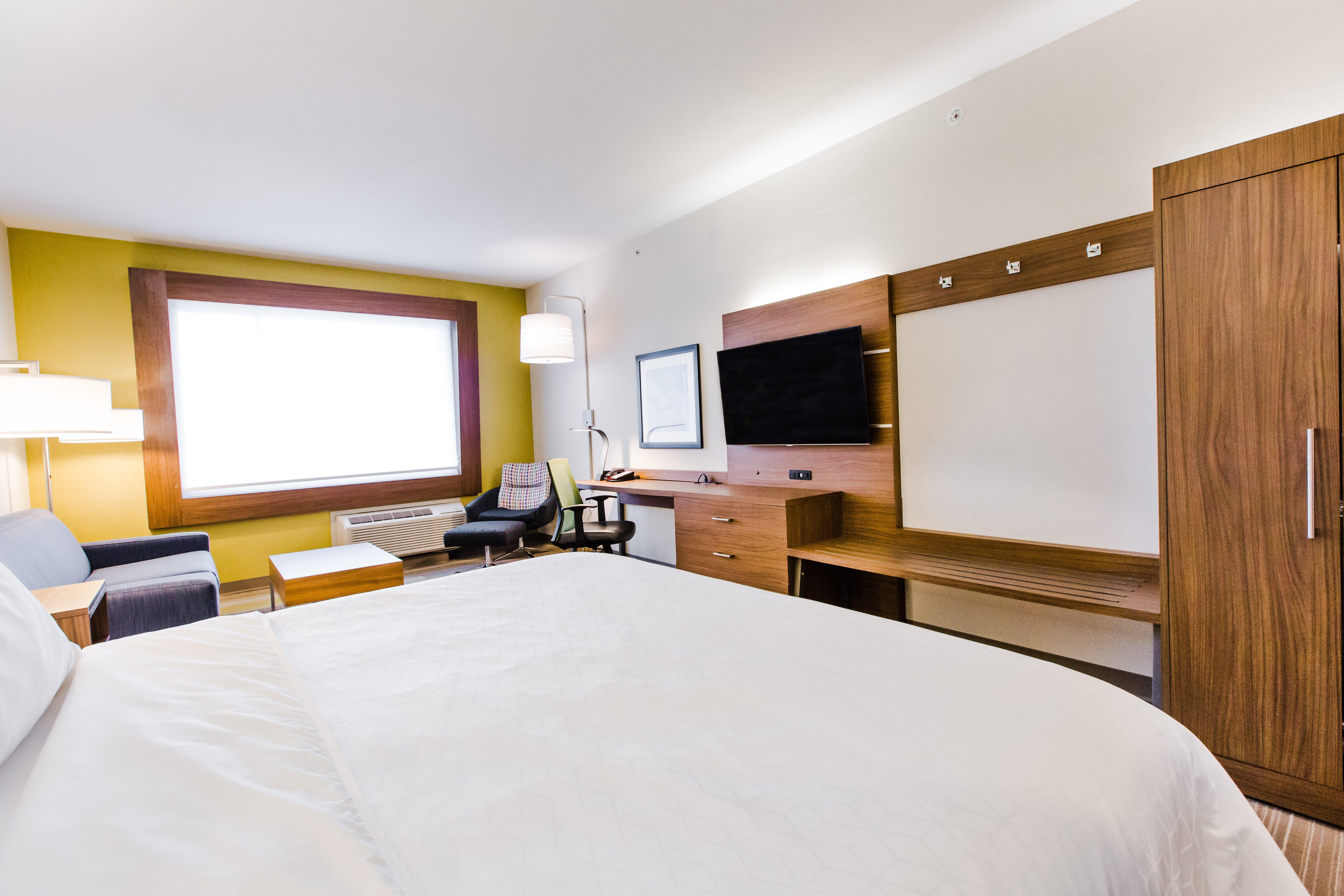 Holiday Inn Express & Suites - West Edmonton-Mall Area By Ihg Екстериор снимка