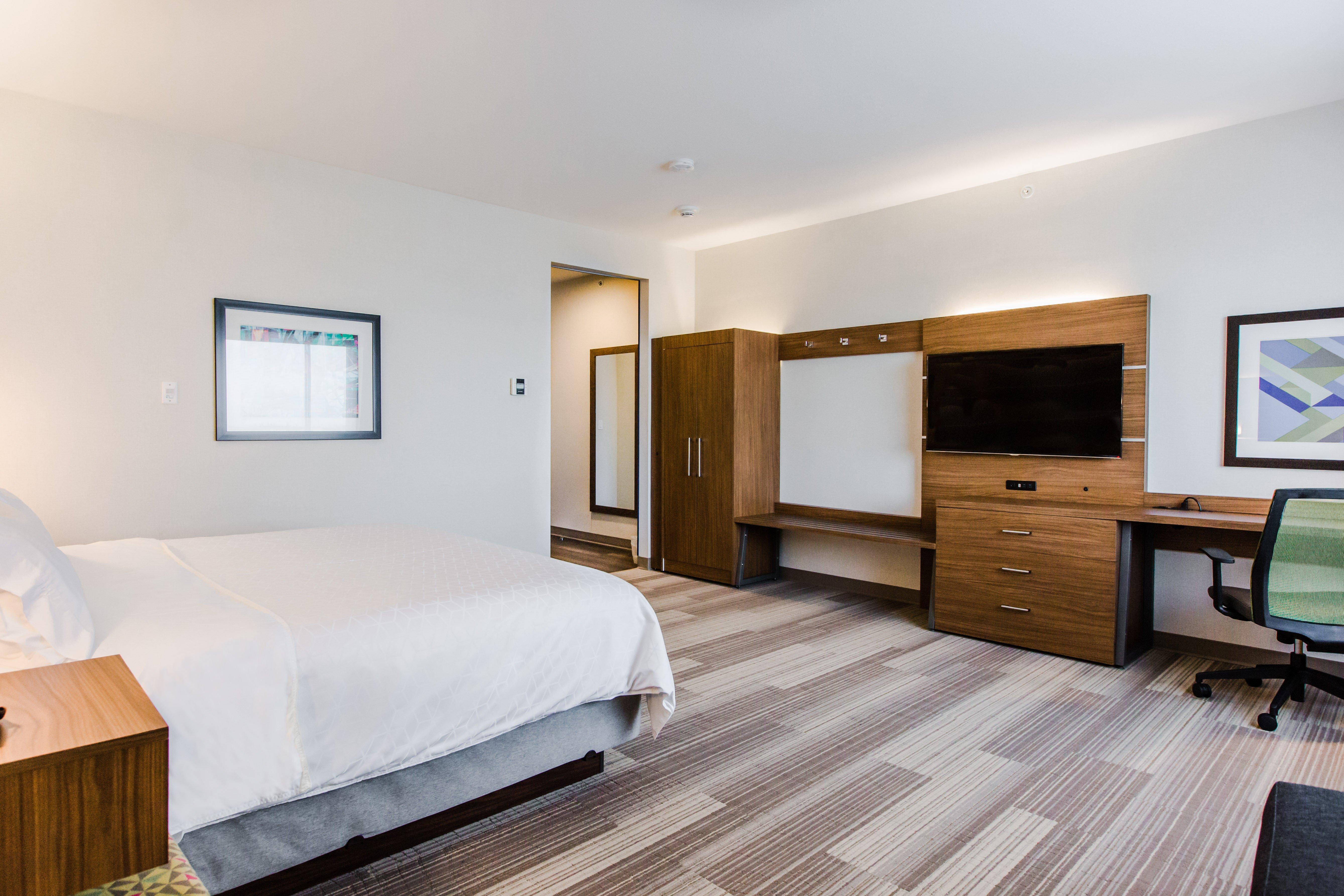 Holiday Inn Express & Suites - West Edmonton-Mall Area By Ihg Екстериор снимка