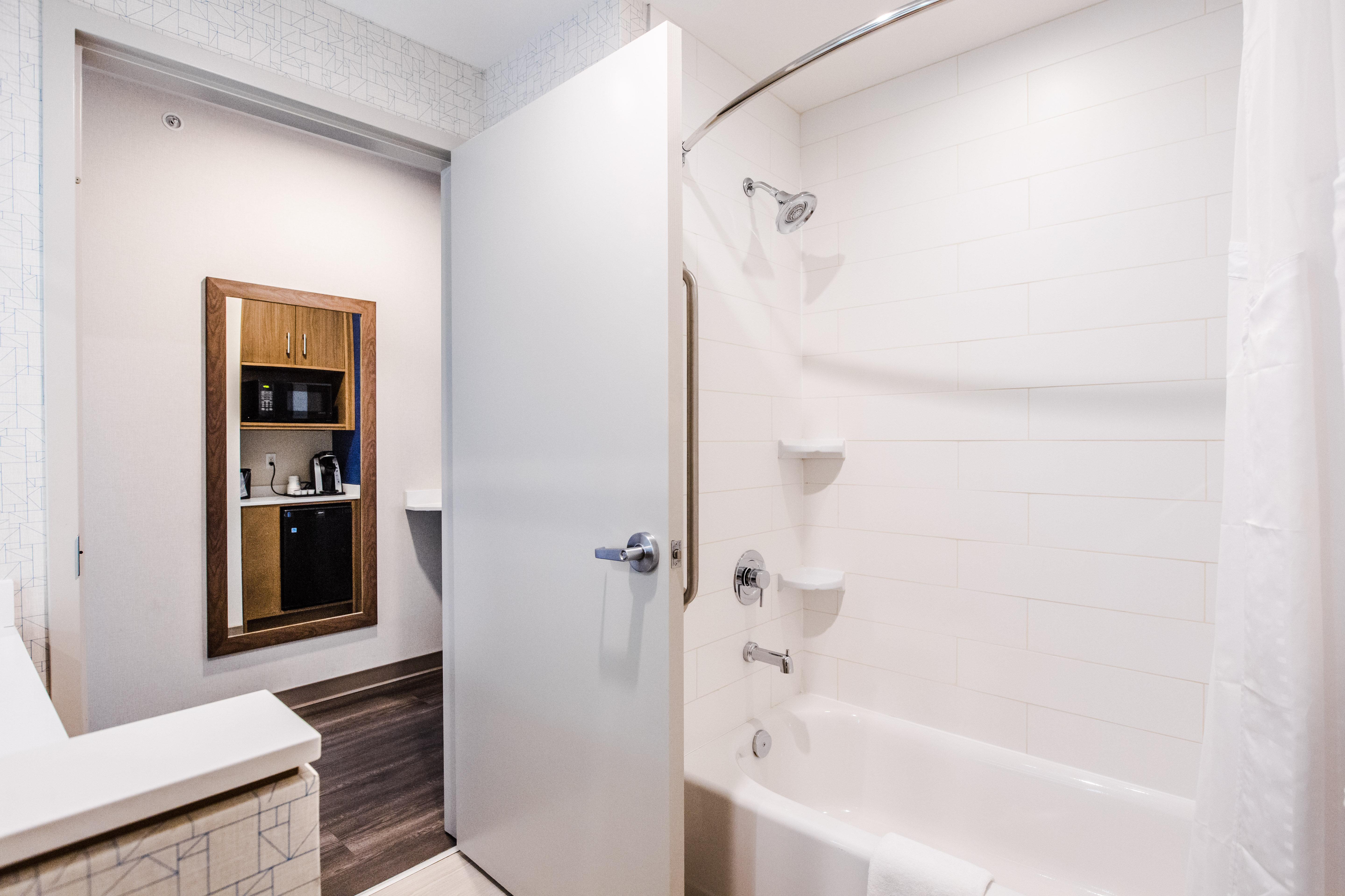 Holiday Inn Express & Suites - West Edmonton-Mall Area By Ihg Екстериор снимка