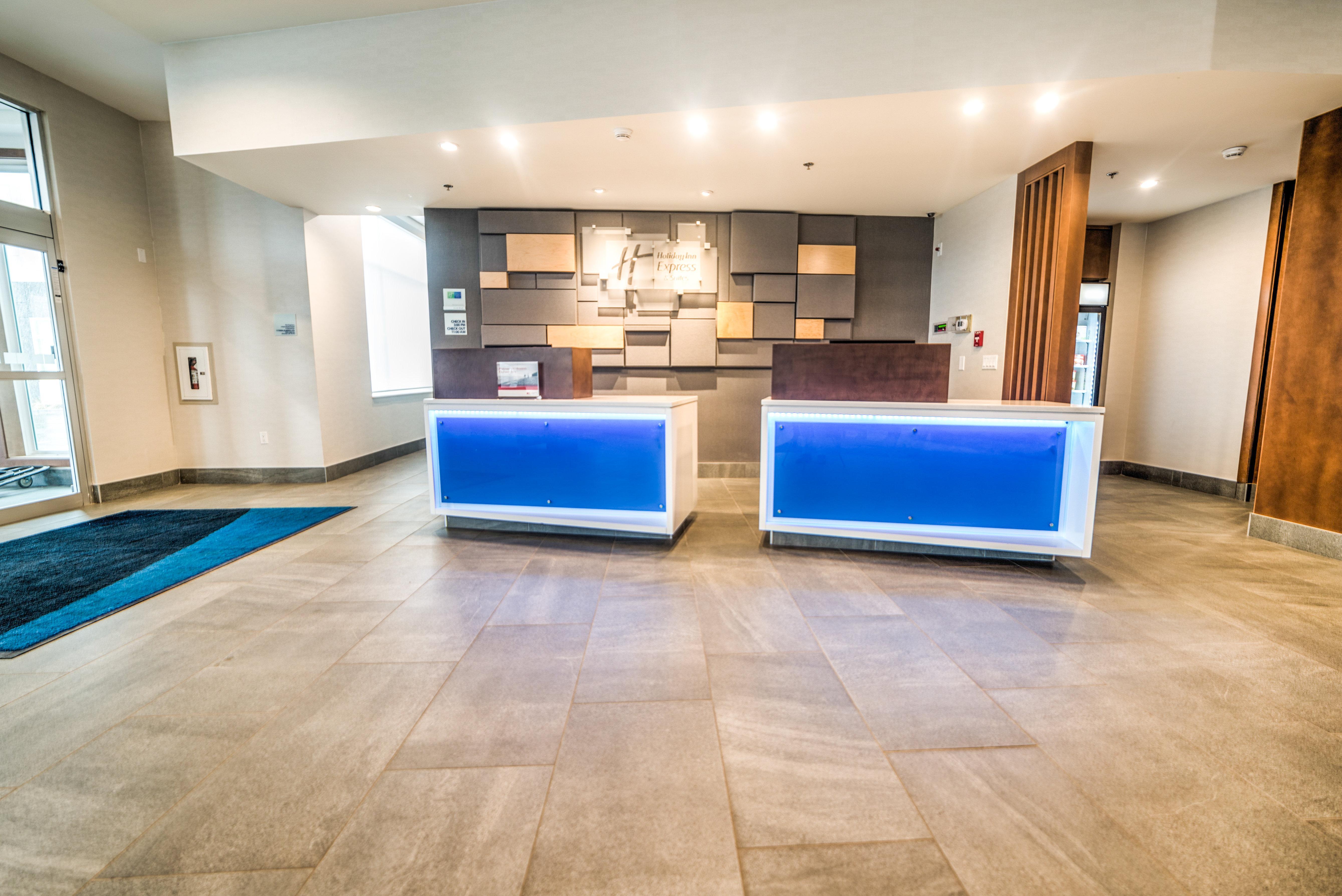 Holiday Inn Express & Suites - West Edmonton-Mall Area By Ihg Екстериор снимка