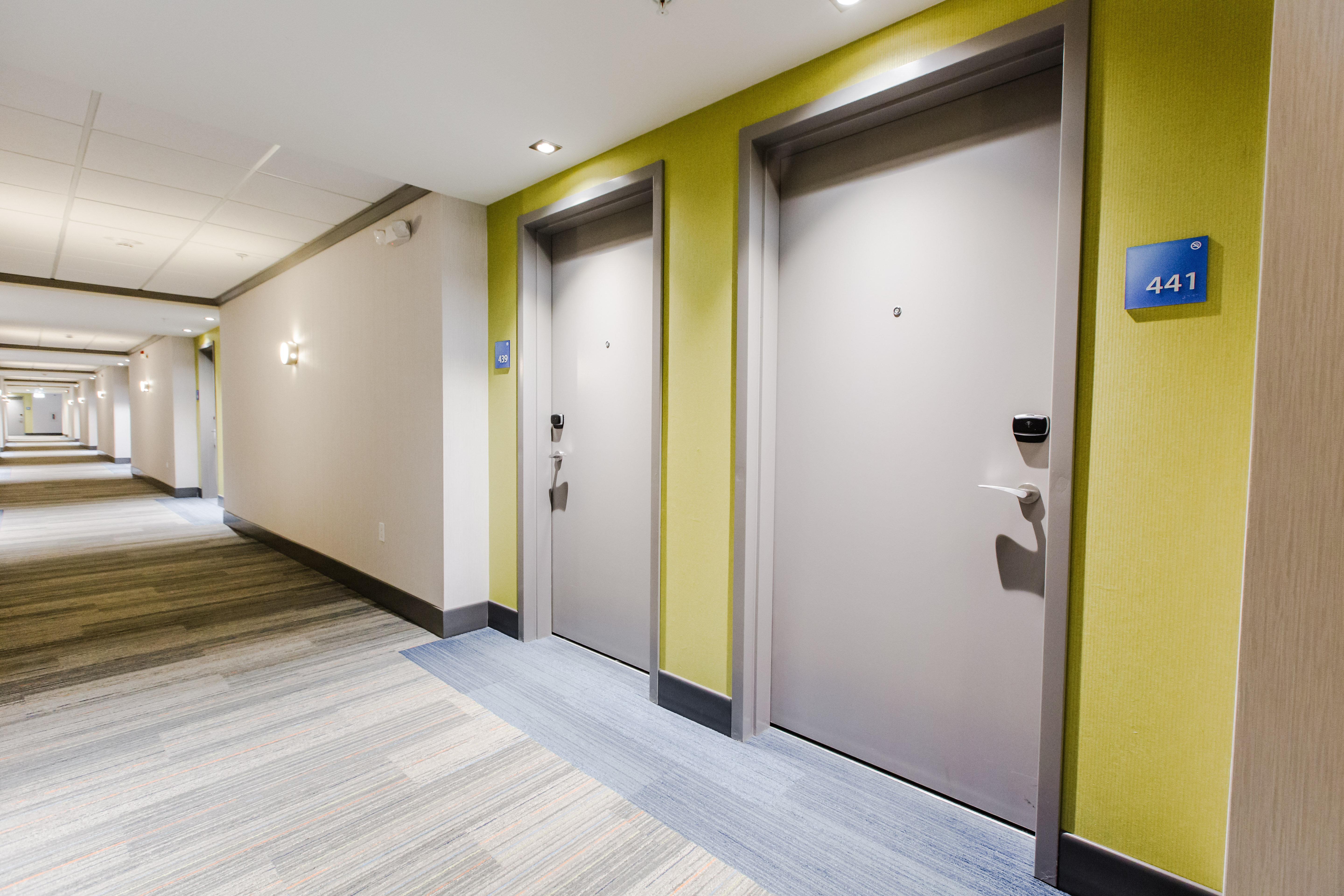 Holiday Inn Express & Suites - West Edmonton-Mall Area By Ihg Екстериор снимка