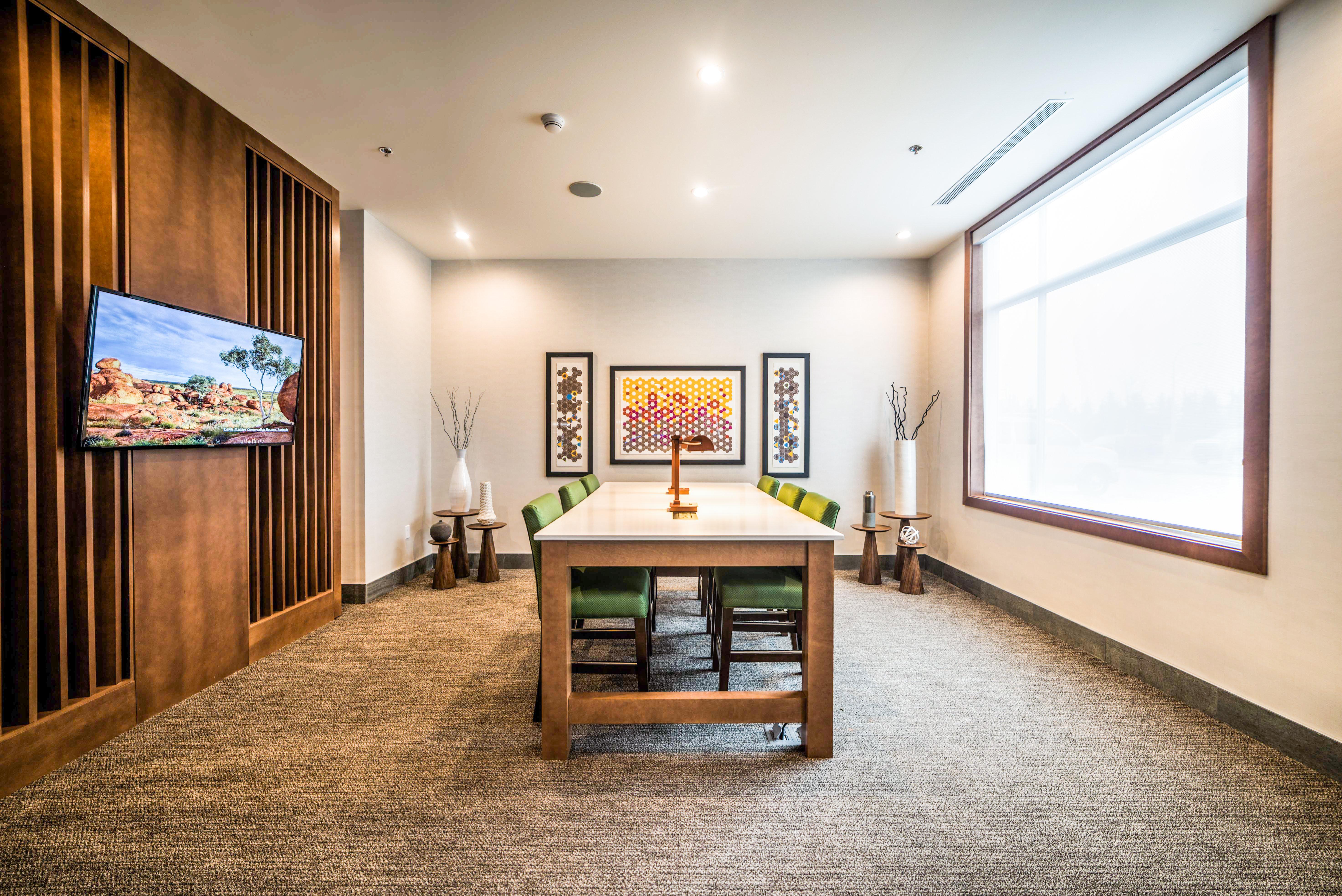Holiday Inn Express & Suites - West Edmonton-Mall Area By Ihg Екстериор снимка