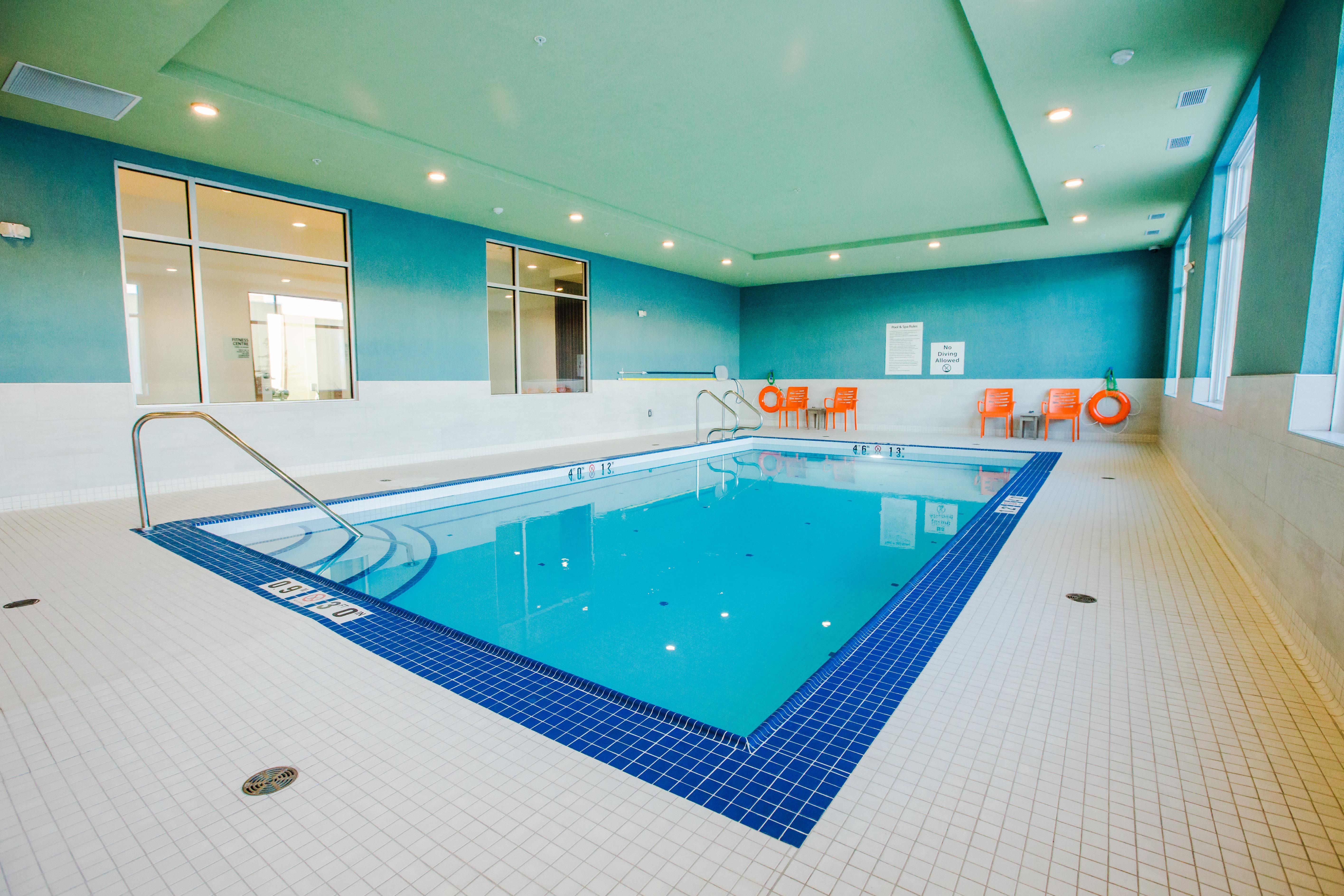 Holiday Inn Express & Suites - West Edmonton-Mall Area By Ihg Екстериор снимка